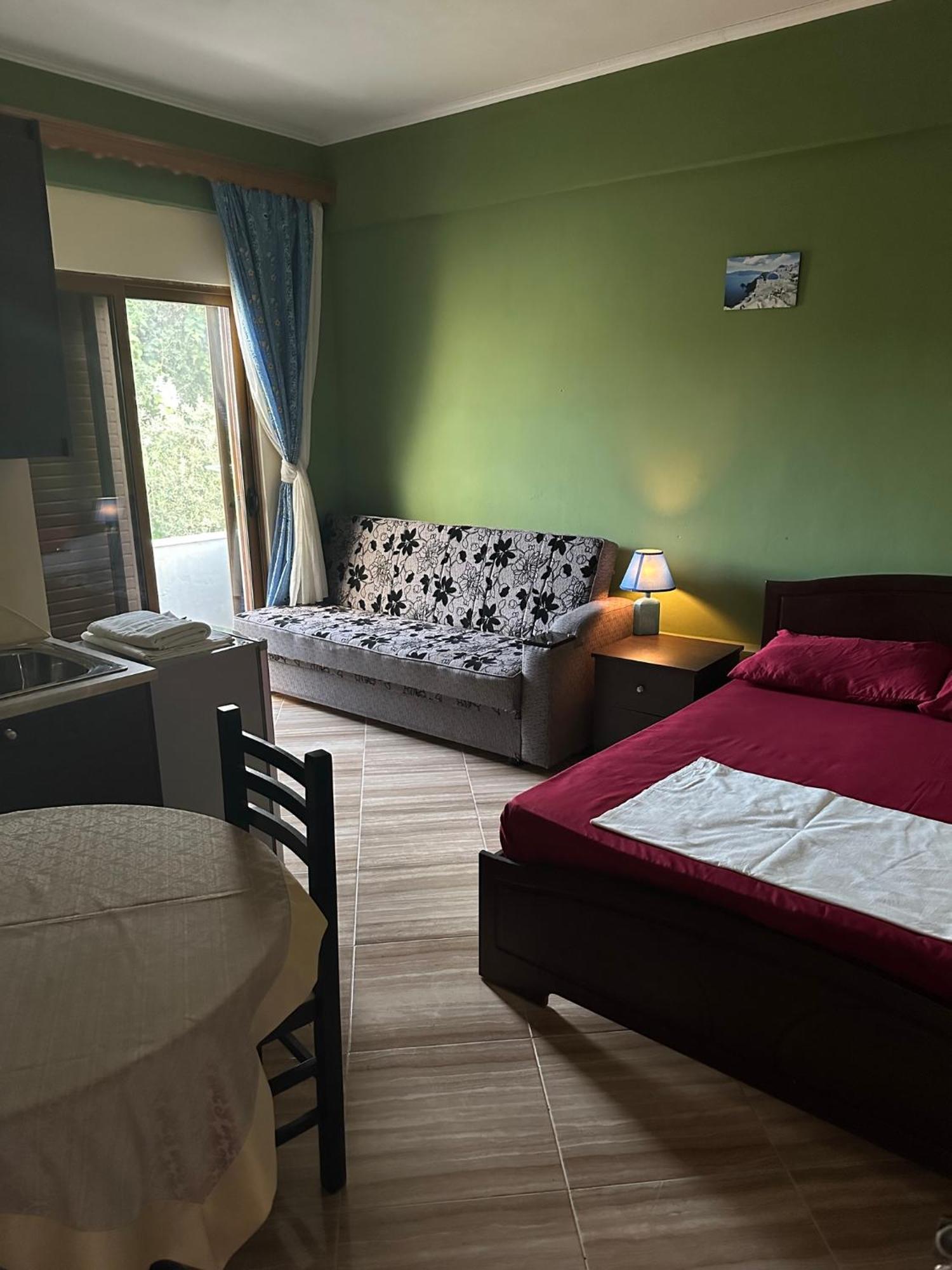 Adrian Agustin Rooms Lukovë Exteriér fotografie