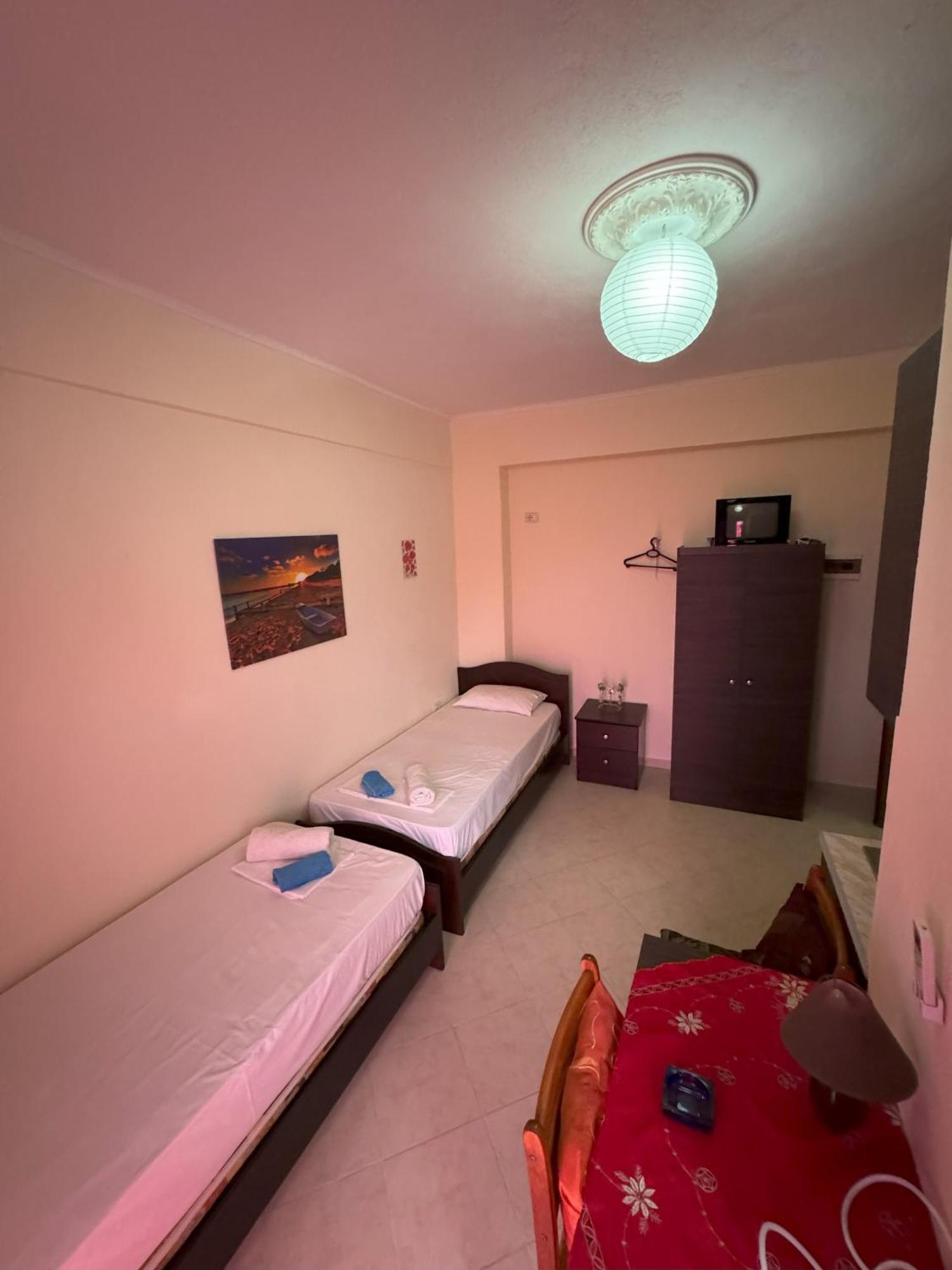 Adrian Agustin Rooms Lukovë Exteriér fotografie