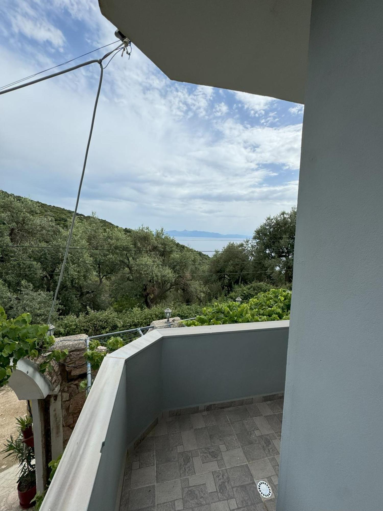 Adrian Agustin Rooms Lukovë Exteriér fotografie