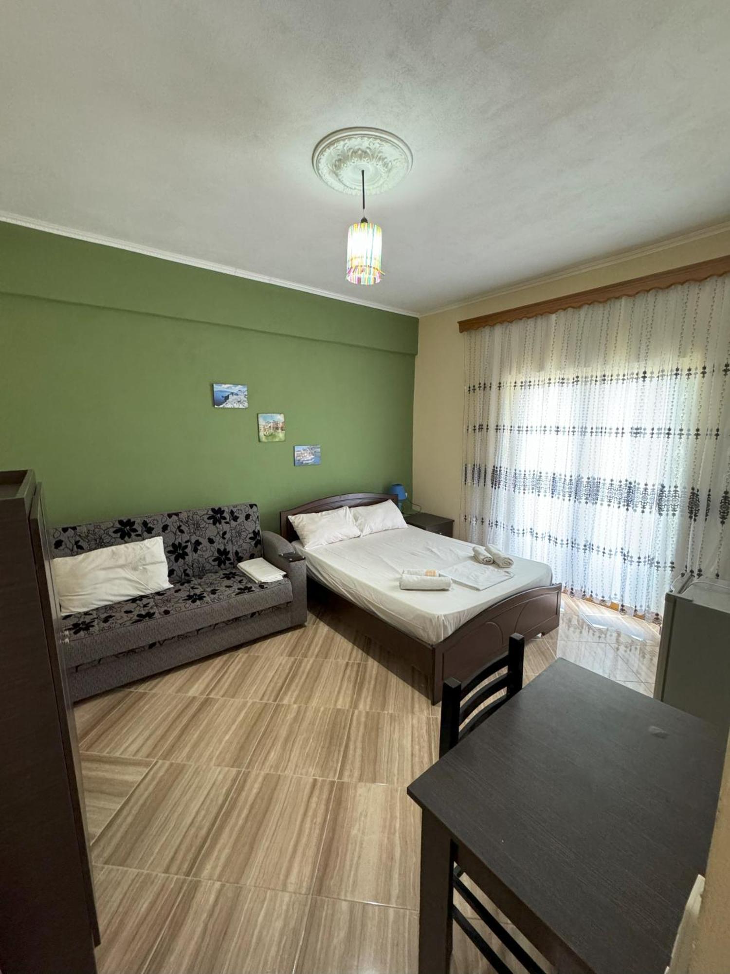 Adrian Agustin Rooms Lukovë Exteriér fotografie